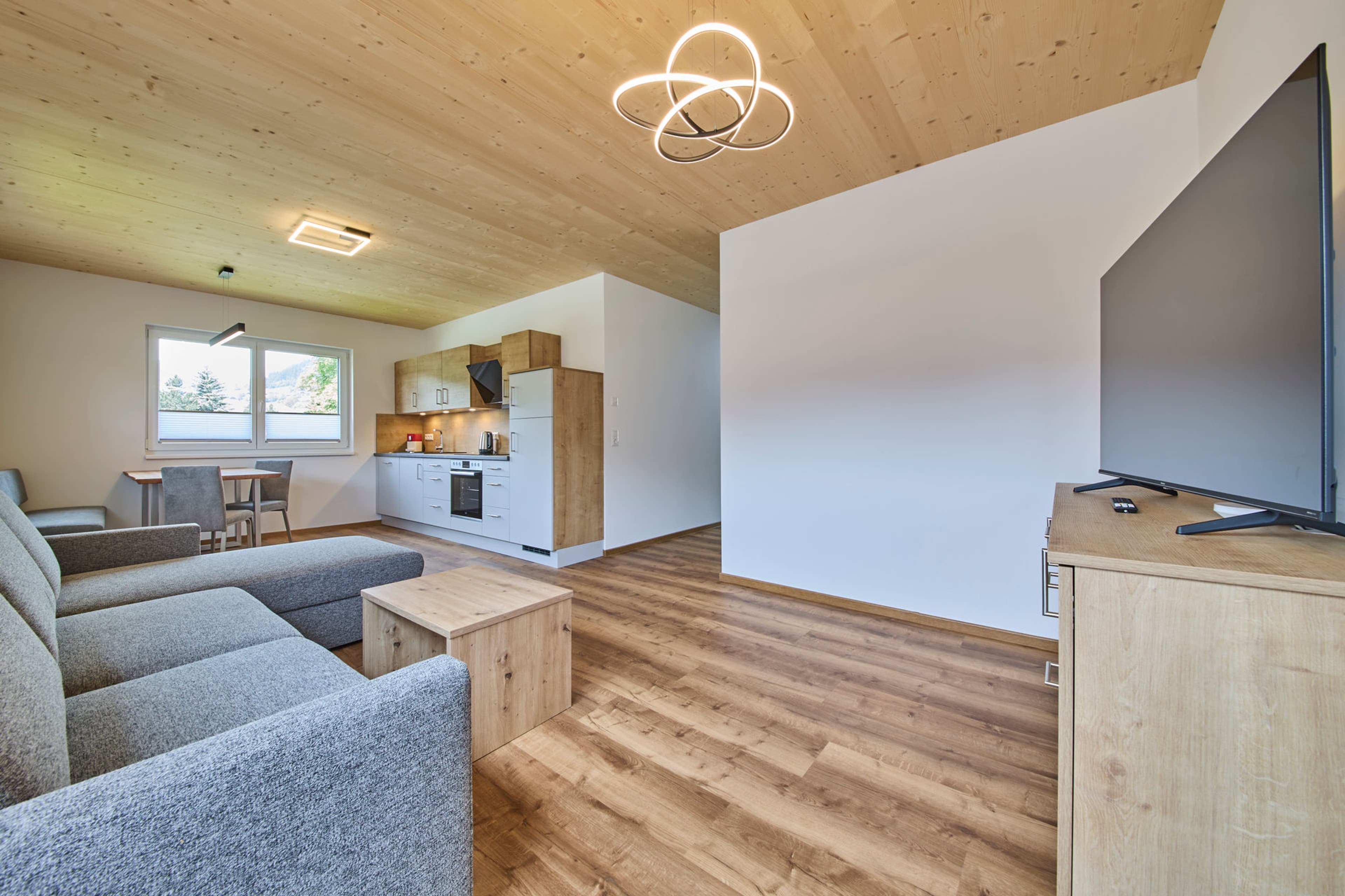 Baron’s Living - Apartment Top 4