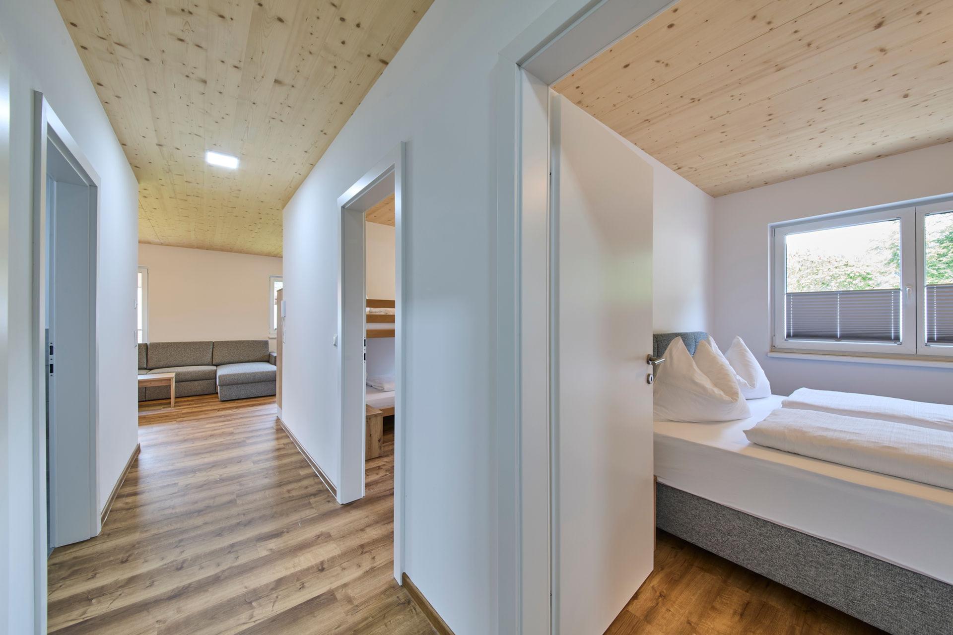 Baron’s Living · Apartment Top 1 - 8